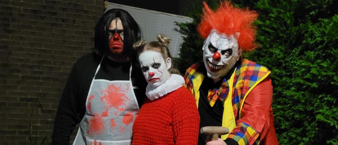 Buurtbewoners organiseren Halloween feest