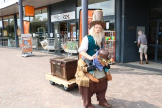 [Activiteiten en Festiviteiten] :: Levende Standbeelden Stadspolders (19)