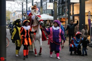 [Activiteiten en Festiviteiten] :: Sinterklaas winkelcentrum Bieshof Stadspolders (8)