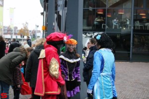 [Activiteiten en Festiviteiten] :: Sinterklaas winkelcentrum Bieshof Stadspolders (14)