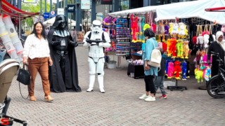 [Activiteiten en Festiviteiten] :: Kinderbraderie met Darth Vader (12)