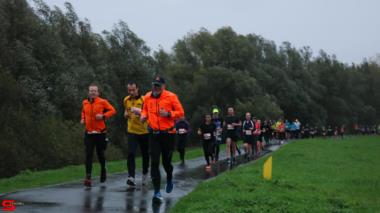 [Activiteiten en Festiviteiten] :: Drechtstadloop 10km (54)