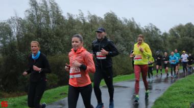 [Activiteiten en Festiviteiten] :: Drechtstadloop 10km (51)