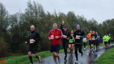 [Activiteiten en Festiviteiten] :: Drechtstadloop 10km (40)
