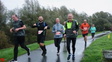 [Activiteiten en Festiviteiten] :: Drechtstadloop 10km (50)