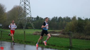 [Activiteiten en Festiviteiten] :: Drechtstadloop Halve Marathon (17)