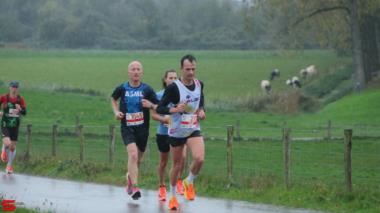 [Activiteiten en Festiviteiten] :: Drechtstadloop Halve Marathon (18)