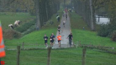 [Activiteiten en Festiviteiten] :: Drechtstadloop Halve Marathon (15)
