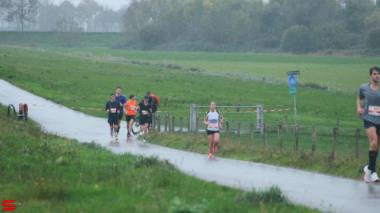 [Activiteiten en Festiviteiten] :: Drechtstadloop Halve Marathon (21)