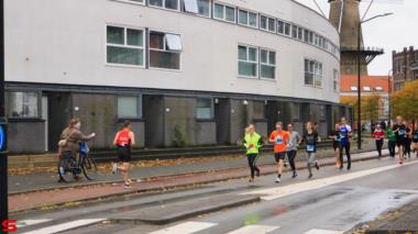 [Activiteiten en Festiviteiten] :: DrechtStadLoop 10Km (46)