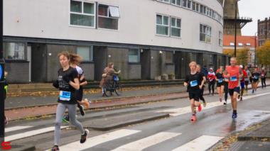 [Activiteiten en Festiviteiten] :: DrechtStadLoop 10Km (41)