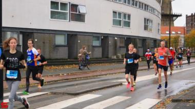 [Activiteiten en Festiviteiten] :: DrechtStadLoop 10Km (43)
