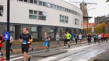 [Activiteiten en Festiviteiten] :: DrechtStadLoop 10Km (43)