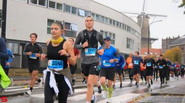 [Activiteiten en Festiviteiten] :: DrechtStadLoop 10Km (45)