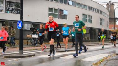 [Activiteiten en Festiviteiten] :: DrechtStadLoop 10Km (38)