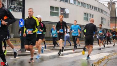 [Activiteiten en Festiviteiten] :: DrechtStadLoop 10Km (46)