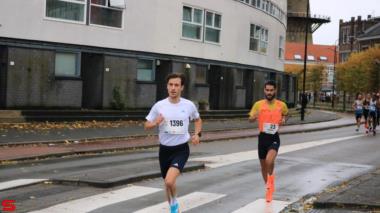 [Activiteiten en Festiviteiten] :: DrechtStadLoop Halve Marathon (24)