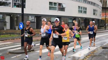 [Activiteiten en Festiviteiten] :: DrechtStadLoop Halve Marathon (26)