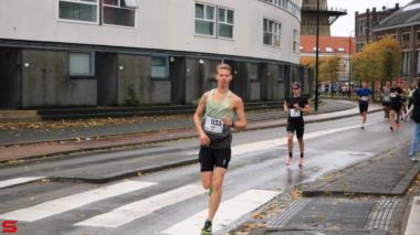 [Activiteiten en Festiviteiten] :: DrechtStadLoop Halve Marathon (31)