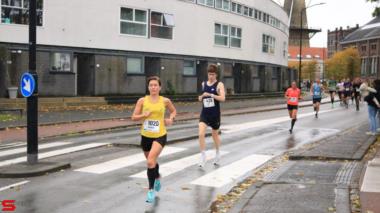 [Activiteiten en Festiviteiten] :: DrechtStadLoop Halve Marathon (24)