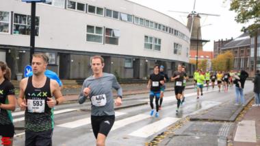 [Activiteiten en Festiviteiten] :: DrechtStadLoop Halve Marathon (29)