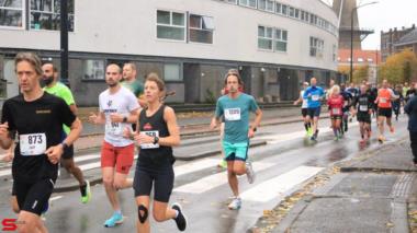 [Activiteiten en Festiviteiten] :: DrechtStadLoop Halve Marathon (36)