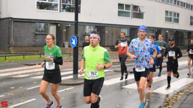 [Activiteiten en Festiviteiten] :: DrechtStadLoop Halve Marathon (34)
