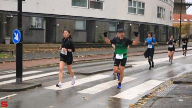 [Activiteiten en Festiviteiten] :: DrechtStadLoop Halve Marathon (38)