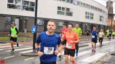 [Activiteiten en Festiviteiten] :: DrechtStadLoop Halve Marathon (35)