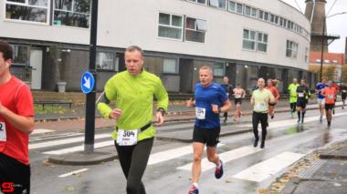 [Activiteiten en Festiviteiten] :: DrechtStadLoop Halve Marathon (36)