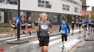 [Activiteiten en Festiviteiten] :: DrechtStadLoop Halve Marathon (34)