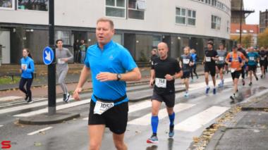 [Activiteiten en Festiviteiten] :: DrechtStadLoop Halve Marathon (24)