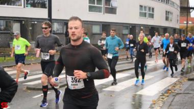 [Activiteiten en Festiviteiten] :: DrechtStadLoop Halve Marathon (35)