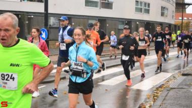 [Activiteiten en Festiviteiten] :: DrechtStadLoop Halve Marathon (36)