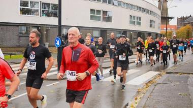 [Activiteiten en Festiviteiten] :: DrechtStadLoop Halve Marathon (34)