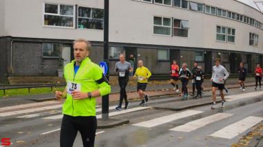 [Activiteiten en Festiviteiten] :: DrechtStadLoop Halve Marathon (32)