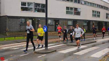 [Activiteiten en Festiviteiten] :: DrechtStadLoop Halve Marathon (33)