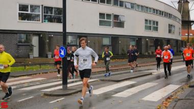 [Activiteiten en Festiviteiten] :: DrechtStadLoop Halve Marathon (34)