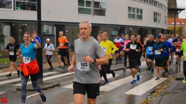 [Activiteiten en Festiviteiten] :: DrechtStadLoop Halve Marathon (25)