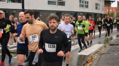 [Activiteiten en Festiviteiten] :: DrechtStadLoop Halve Marathon (29)