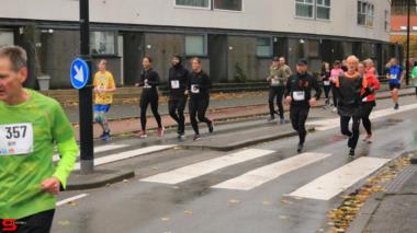 [Activiteiten en Festiviteiten] :: DrechtStadLoop Halve Marathon (26)