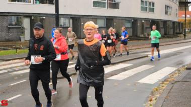 [Activiteiten en Festiviteiten] :: DrechtStadLoop Halve Marathon (27)
