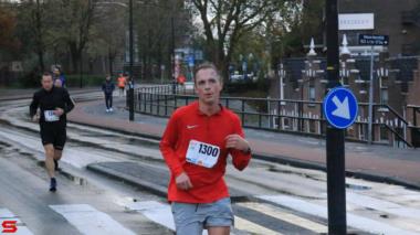 [Activiteiten en Festiviteiten] :: DrechtStadLoop Halve Marathon (38)
