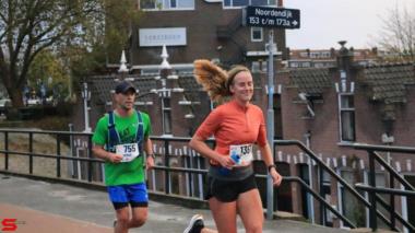 [Activiteiten en Festiviteiten] :: DrechtStadLoop Halve Marathon (24)