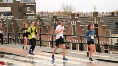 [Activiteiten en Festiviteiten] :: DrechtStadLoop Halve Marathon (36)