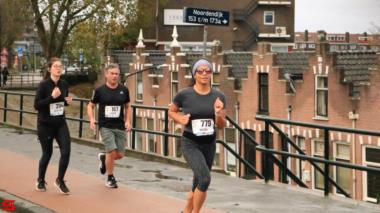 [Activiteiten en Festiviteiten] :: DrechtStadLoop Halve Marathon (30)