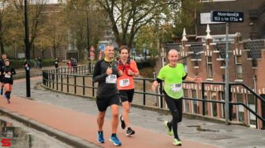 [Activiteiten en Festiviteiten] :: DrechtStadLoop Halve Marathon (25)