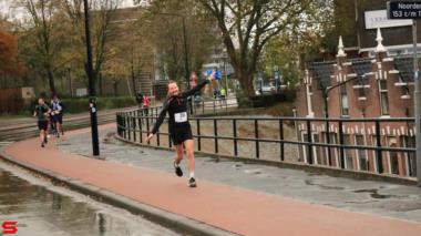 [Activiteiten en Festiviteiten] :: DrechtStadLoop Halve Marathon (32)