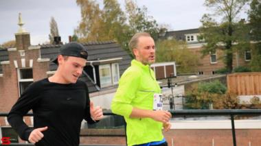 [Activiteiten en Festiviteiten] :: DrechtStadLoop Halve Marathon (30)