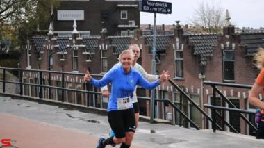 [Activiteiten en Festiviteiten] :: DrechtStadLoop Halve Marathon (28)